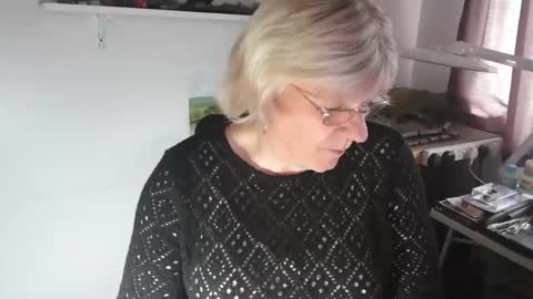 Snapshot of clarem chatting on 09.27.25 clare nylons online show from 09.27.25