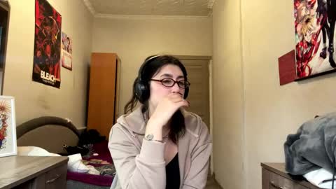 Snapshot of clarinegillmer chatting on 02.23.26 Karolina online show from 02.23.26