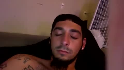 Snapshot of clarkshammer95 chatting on 03.03.25 clarkshammer95 online show from 03.03.25