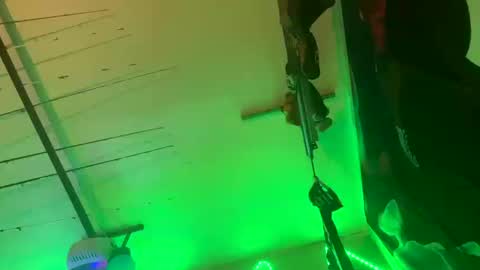 Snapshot of clarkshammer95 chatting on 10.16.25 clarkshammer95 online show from 10.16.25