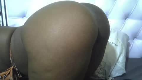 Snapshot of classy_zoey chatting on 10.15.25 classy_zoey online show from 10.15.25