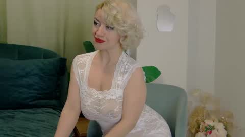 Classy Tinna online show from 01.22.25