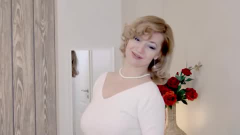 Classy Tinna online show from 03.17.26