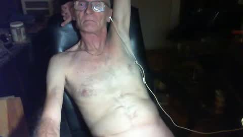 claudeg2525 online show from 10.04.25