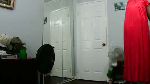Claudia online show from 02.05.25