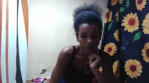 Snapshot of claudiannah chatting on 10.10.25 claudianne online show from 10.10.25