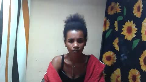 Snapshot of claudiannah chatting on 10.11.25 claudianne online show from 10.11.25