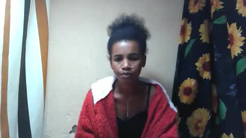 Snapshot of claudiannah chatting on 10.12.25 claudianne online show from 10.12.25