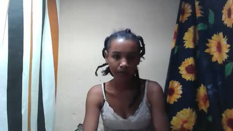 Snapshot of claudiannah chatting on 10.20.25 claudianne online show from 10.20.25