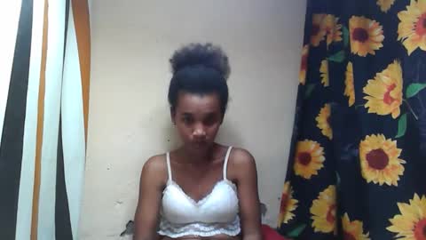 Snapshot of claudiannah chatting on 10.27.25 claudianne online show from 10.27.25