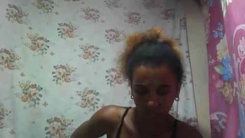 Snapshot of claudiannah chatting on 11.28.25 claudianne online show from 11.28.25