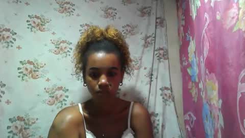 Snapshot of claudiannah chatting on 12.18.25 claudianne online show from 12.18.25