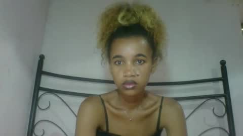 Snapshot of claudiannah chatting on 02.14.26 claudianne online show from 02.14.26