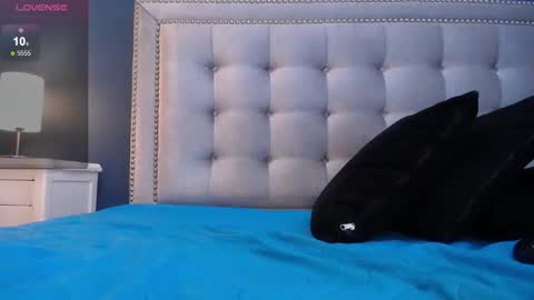 Anastasia Owen online show from 02.26.25