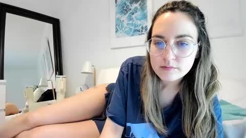 Snapshot of cleolane chatting on 03.06.25 Cleolane online show from 03.06.25