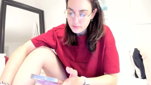 Snapshot of cleolane chatting on 09.12.25 Cleolane online show from 09.12.25