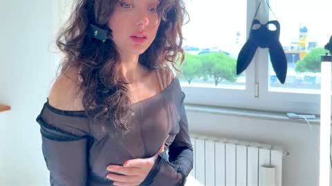 cleopatra_sinns online show from 10.25.25