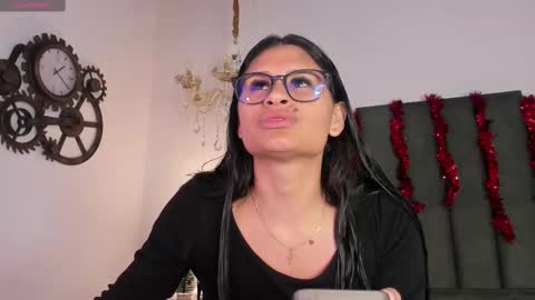 Cleopatra online show from 11.23.25