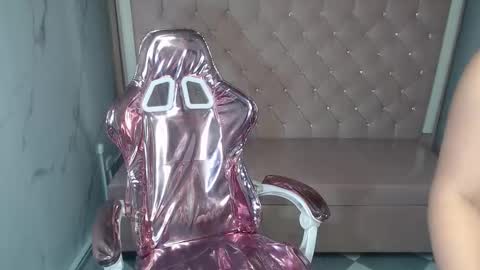 Clhoe online show from 02.12.26