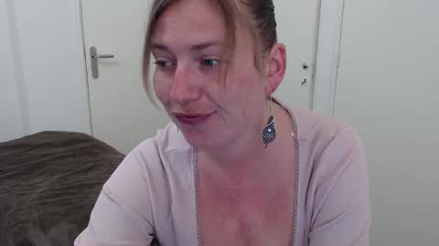 Syl  online show from 03.05.26
