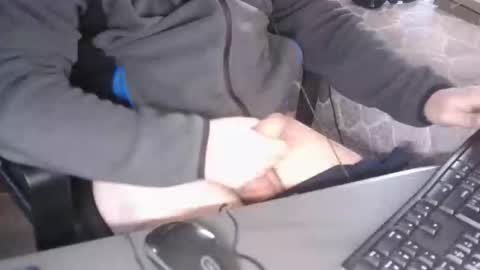 clluch95 online show from 11.04.25