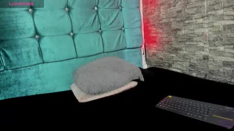 cloe66 online show from 10.17.25