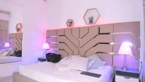 Cloe Online de 600 a 1400 online show from 02.26.25