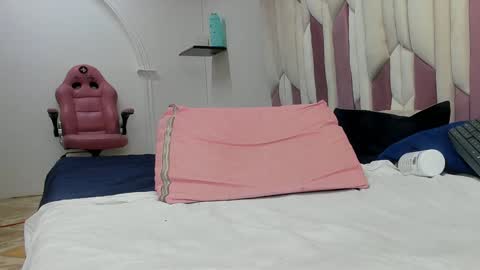 Cloe  Stanfort online show from 01.20.25