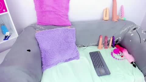 cloee_love online show from 09.15.25