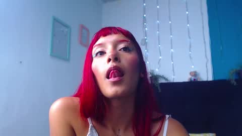 Cloe  online show from 03.05.25