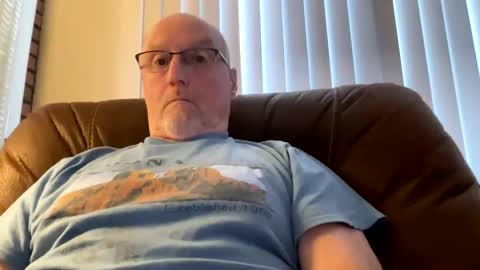 Closetbicd online show from 01.19.25