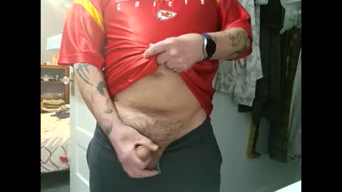 Snapshot of cloudydadnsa chatting on 02.10.25 Dad online show from 02.10.25