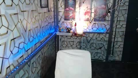 clyde_twinkx online show from 10.13.25