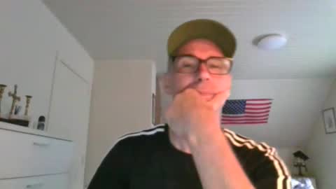 Snapshot of cobra009 chatting on 09.11.25 cobra online show from 09.11.25