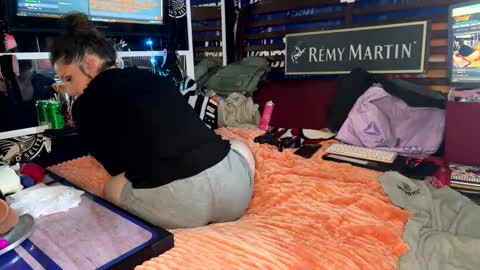 COCK N CREAMZ  WET DREAMZ online show from 12.27.24