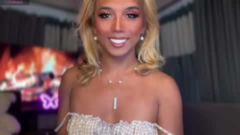 Snapshot of cockprincess_dianna chatting on 10.09.25 PrincessDianna IslandGirl CUMSHOW in PVT and PASSWORDSHOW online show from 10.09.25