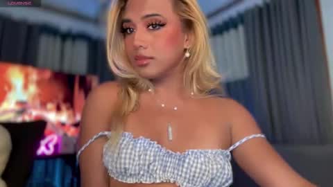 Snapshot of cockprincess_dianna chatting on 10.11.25 PrincessDianna IslandGirl CUMSHOW in PVT and PASSWORDSHOW online show from 10.11.25