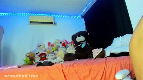 cosplay 15 november online show from 02.14.25