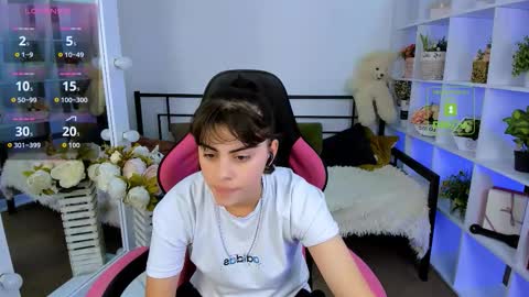 Snapshot of cocoa_sins chatting on 10.18.25 Olivia online show from 10.18.25