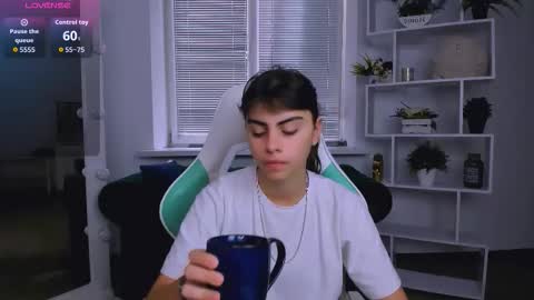 Snapshot of cocoa_sins chatting on 10.30.25 Olivia online show from 10.30.25