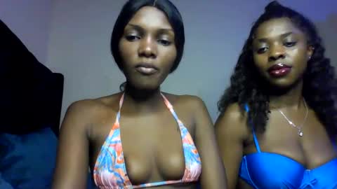Snapshot of cocolatti1 chatting on 09.10.25 coco online show from 09.10.25