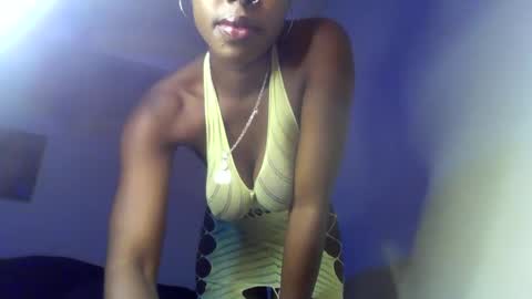 Snapshot of cocolatti1 chatting on 10.16.25 coco online show from 10.16.25