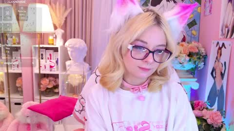 Mia online show from 12.07.24