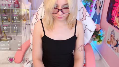 Mia online show from 12.21.24