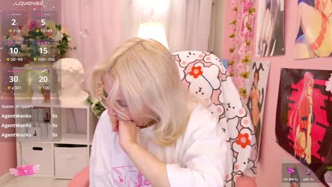 Mia online show from 02.04.25