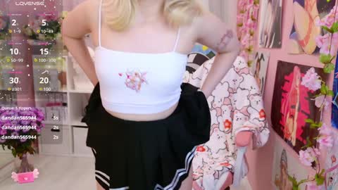 Mia online show from 02.05.25