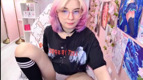 Mia online show from 10.07.25