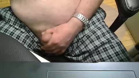 Snapshot of cocu2023 chatting on 12.01.25 xyz online show from 12.01.25