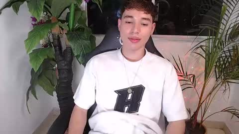 Snapshot of coddy_doll chatting on 02.18.25 Coddy online show from 02.18.25