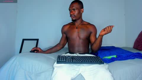 Snapshot of coddy_fit chatting on 05.05.26 cody online show from 05.05.26